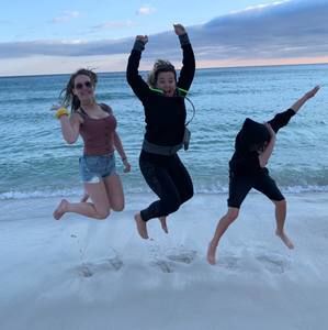 Meet your Posher, Deanna